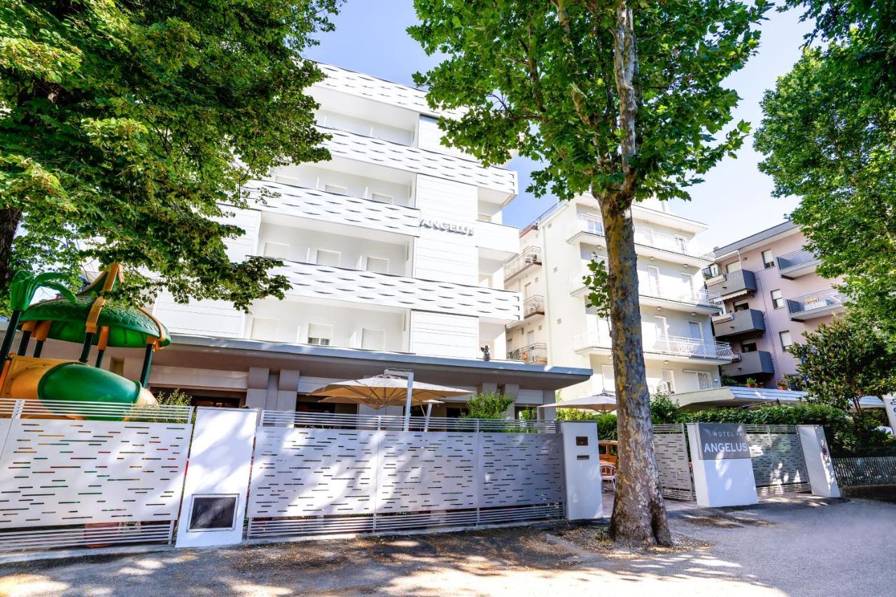 Hotel Angelus Ріміні Екстер'єр фото